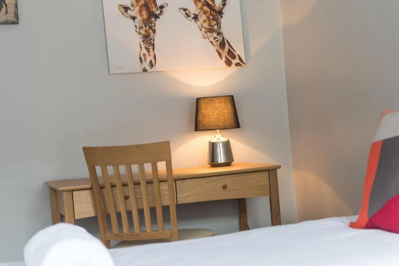Royal Mile Modern Apartment Edinburgh United Kingdom