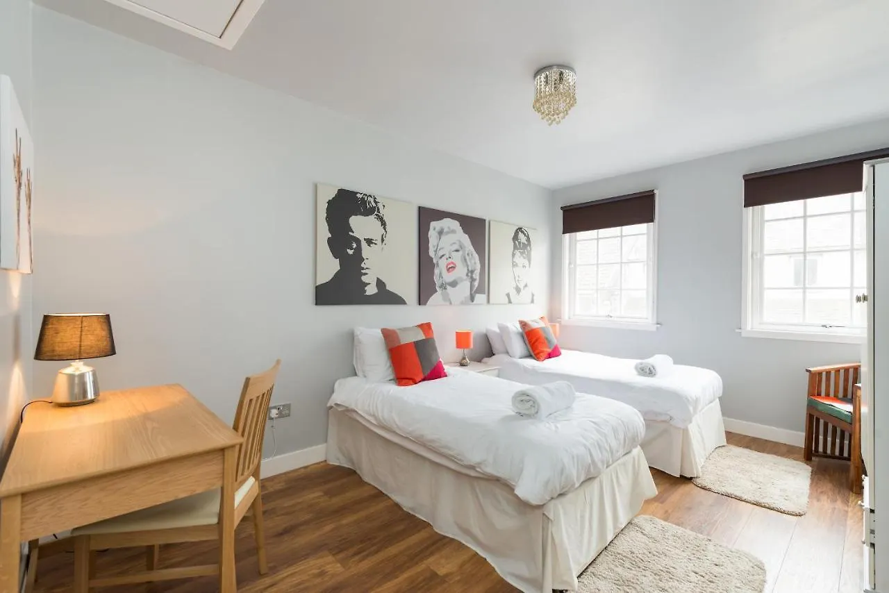 Royal Mile Modern Apartment Edinburgh United Kingdom