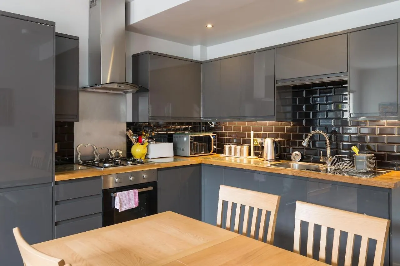 Royal Mile Modern Apartment Edinburgh United Kingdom