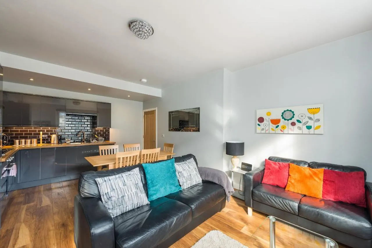 Royal Mile Modern Apartment Edinburgh 0*,
