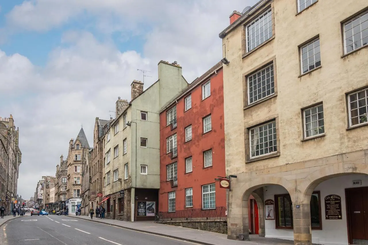Royal Mile Modern Apartment Edinburgh United Kingdom